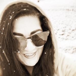 Meet your Posher, Delia